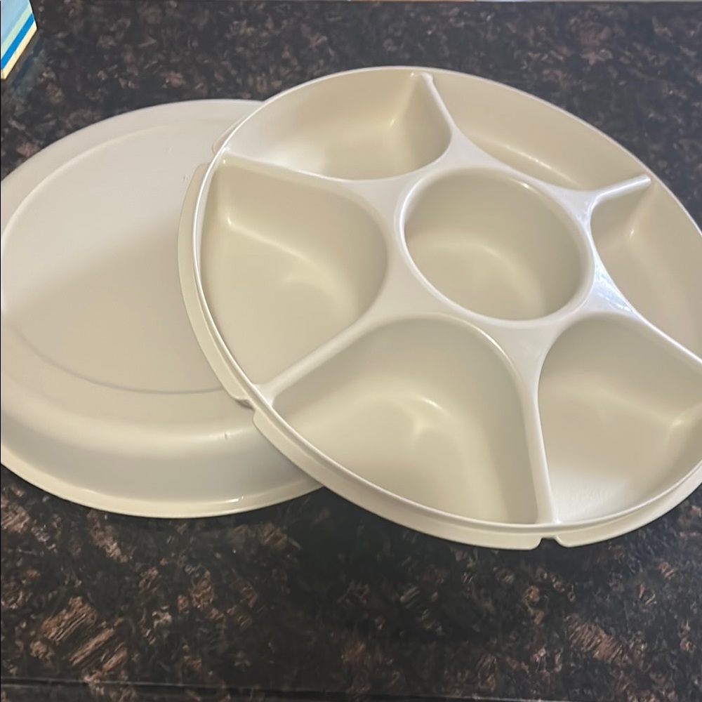 Tupperware cream color Serving Tray with Lid